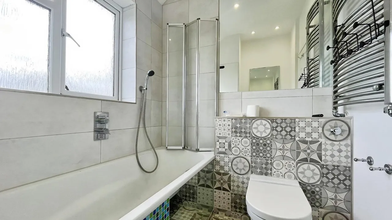 Gander Green Lane, Sutton, SM1, photo 18