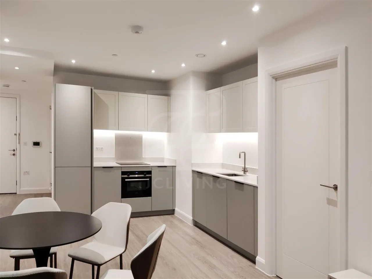 Eden Place, London, E16, photo 3