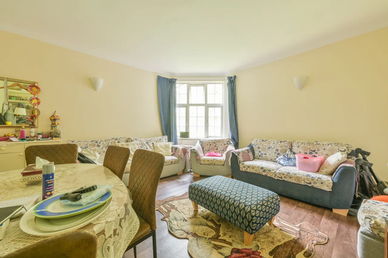 14 Daver Court, Mount Avenue, London, photo 3