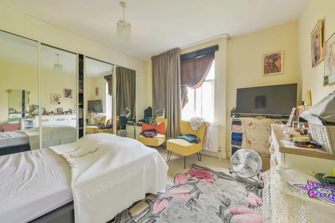 14 Daver Court, Mount Avenue, London, photo 5