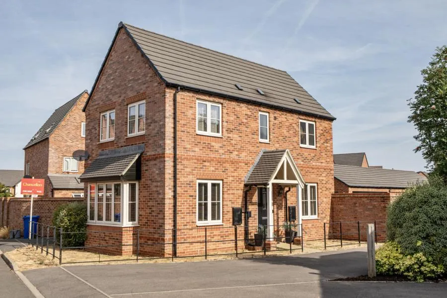 Bennett Drive, Banbury, OX16, photo 2