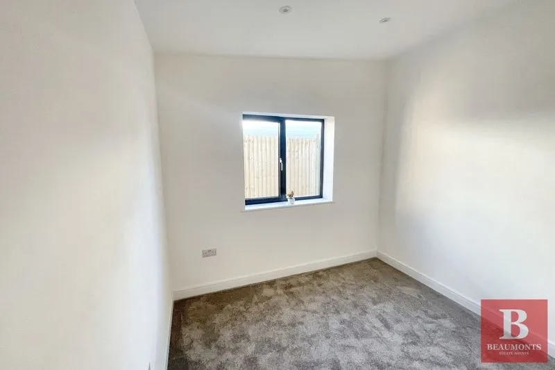 Mile Oak Road Portslade, Brighton BN41 2PL, photo 11