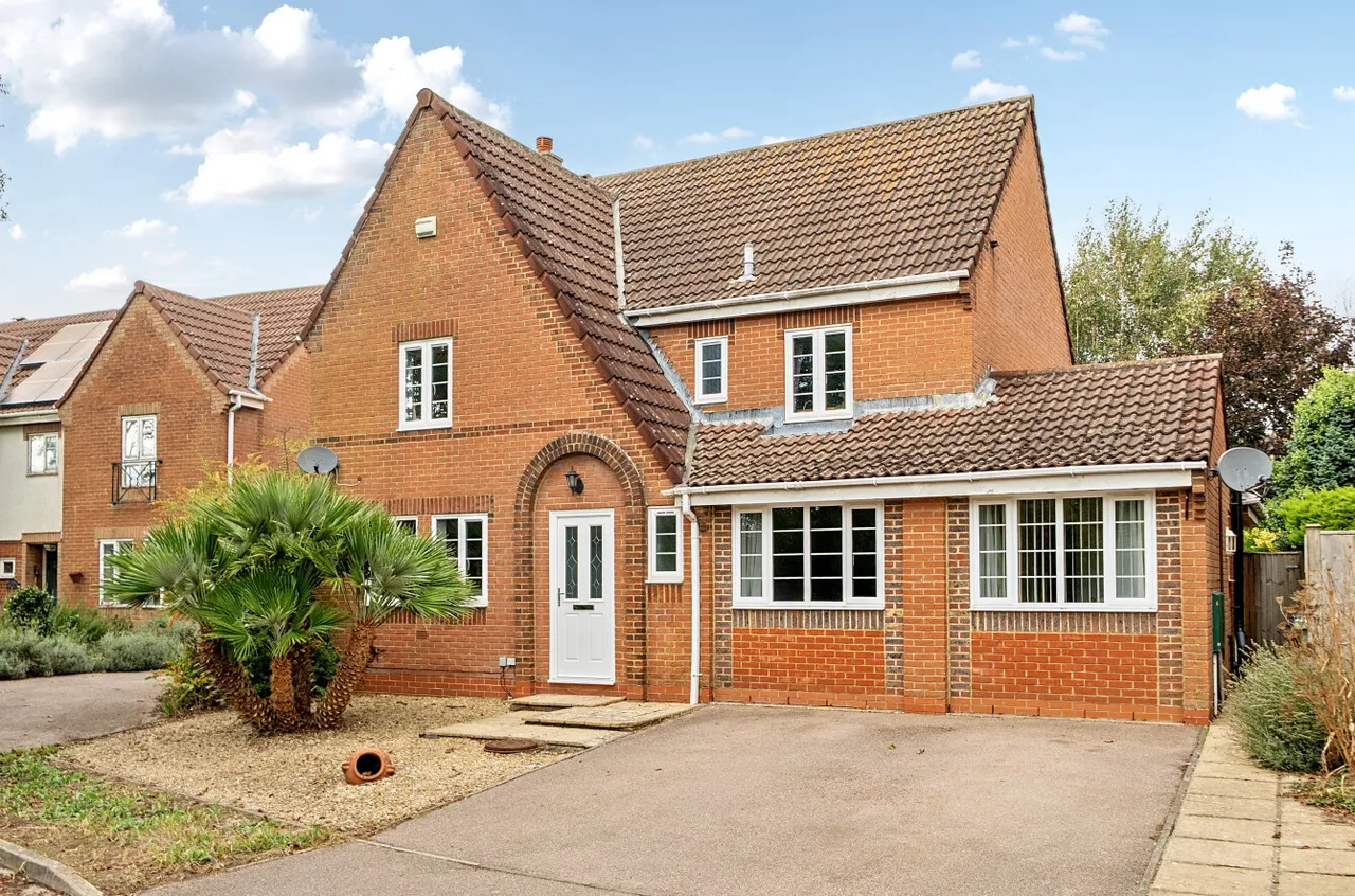 5 bed house for sale, Toddington Park, Wick, BN17
