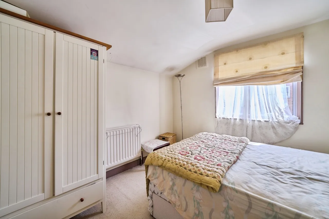 Chesterton Road, London, E13, photo 12