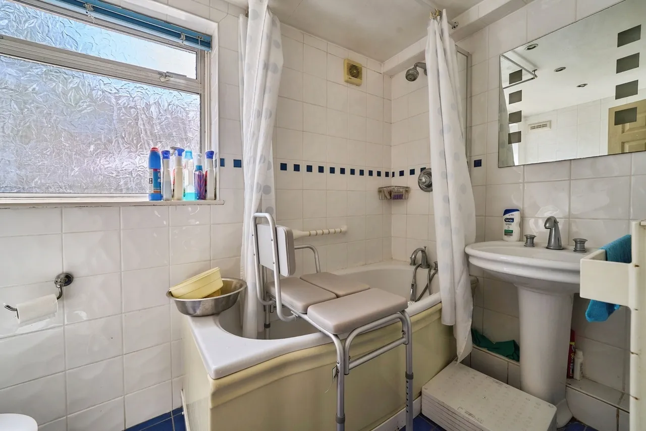 Chesterton Road, London, E13, photo 14