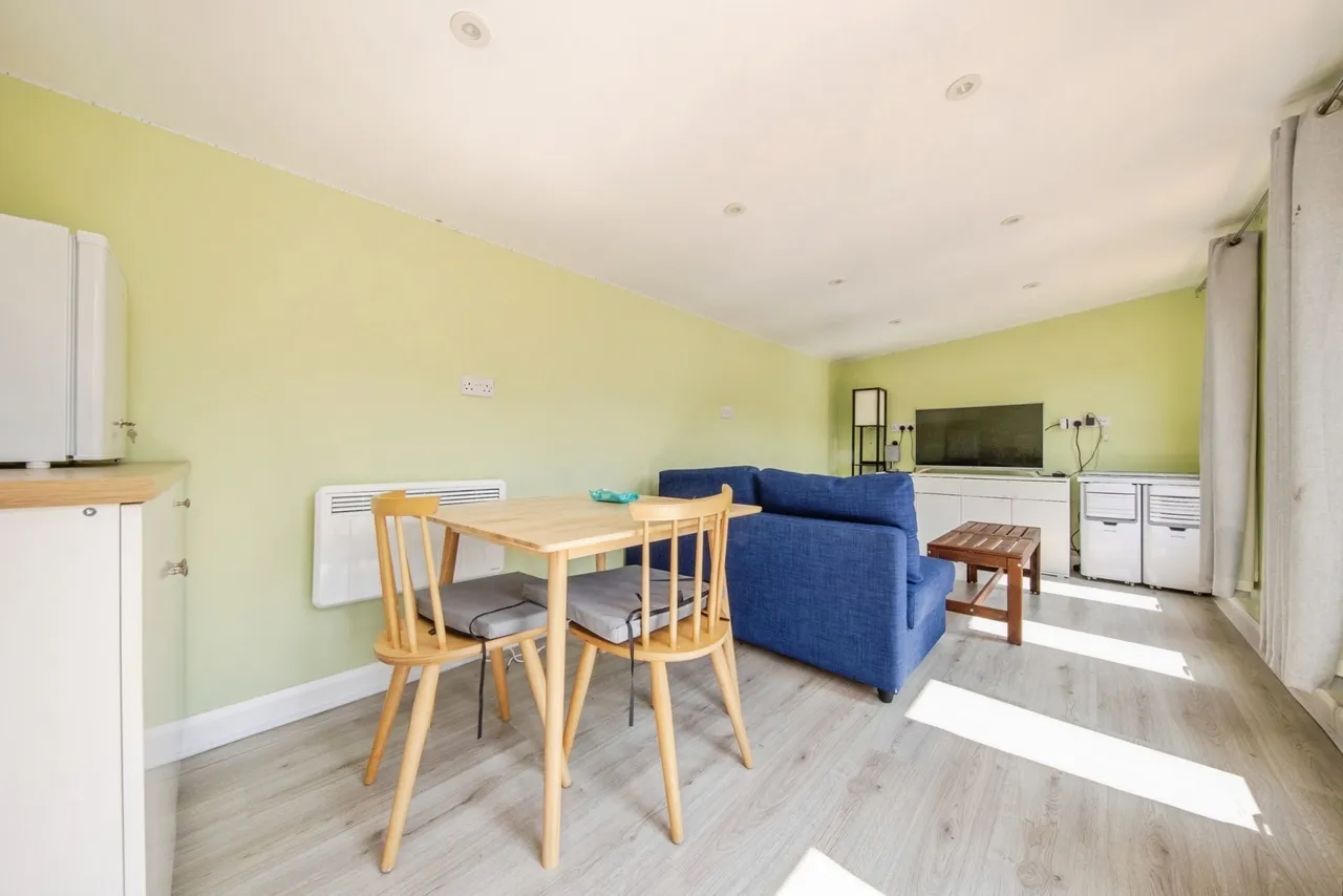 Brooks Hall Road, Ipswich, Suffolk, IP1, photo 24