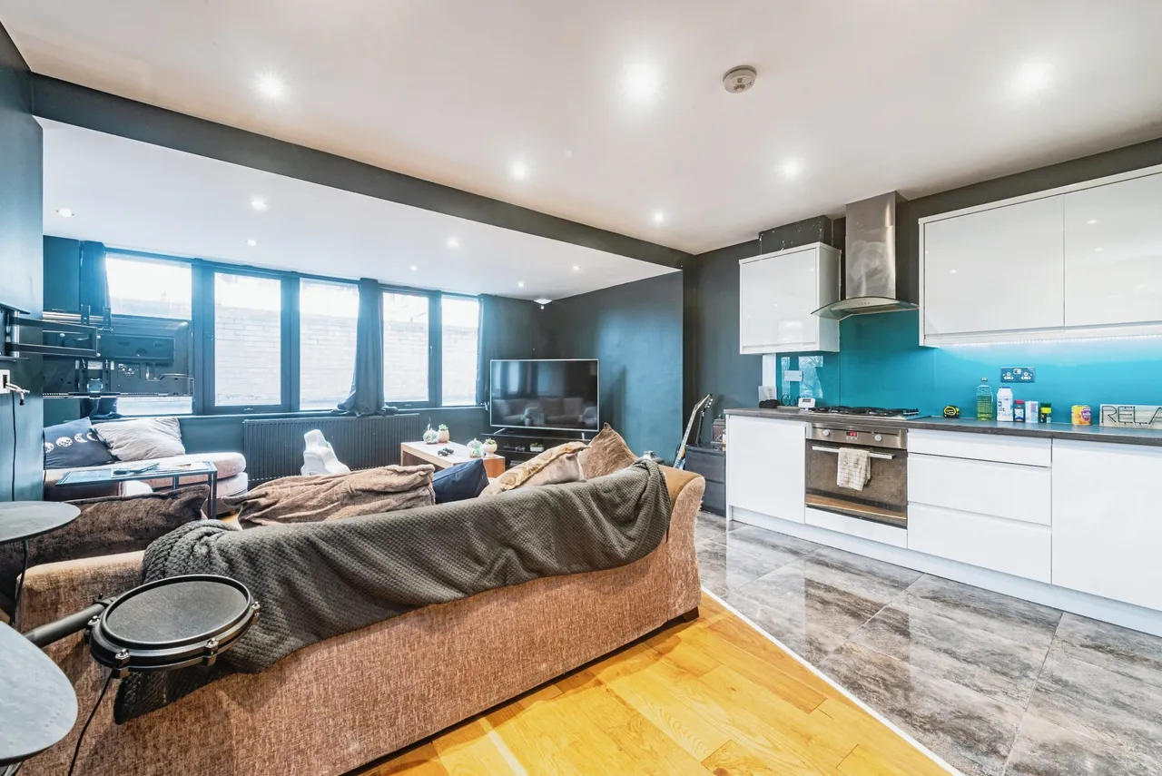 London Street, Basingstoke, RG21, photo 8