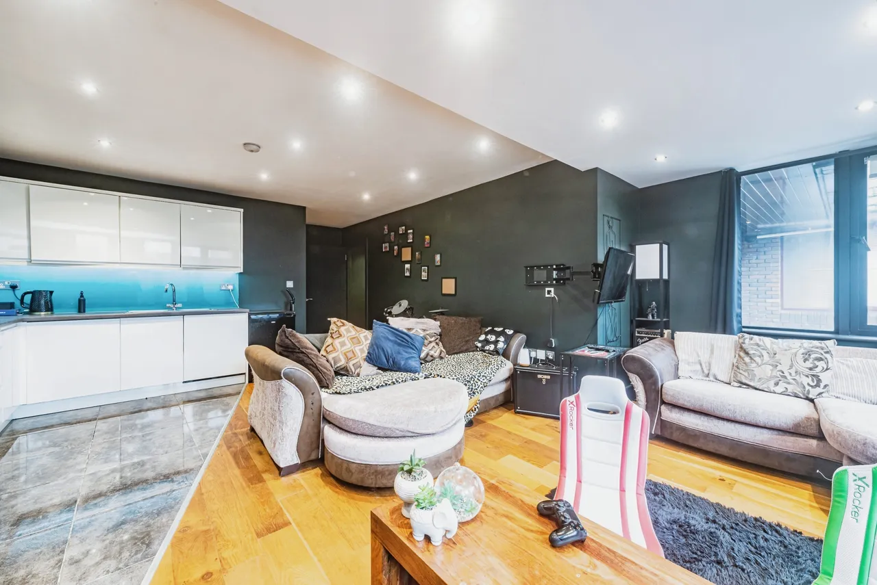 London Street, Basingstoke, RG21, photo 2