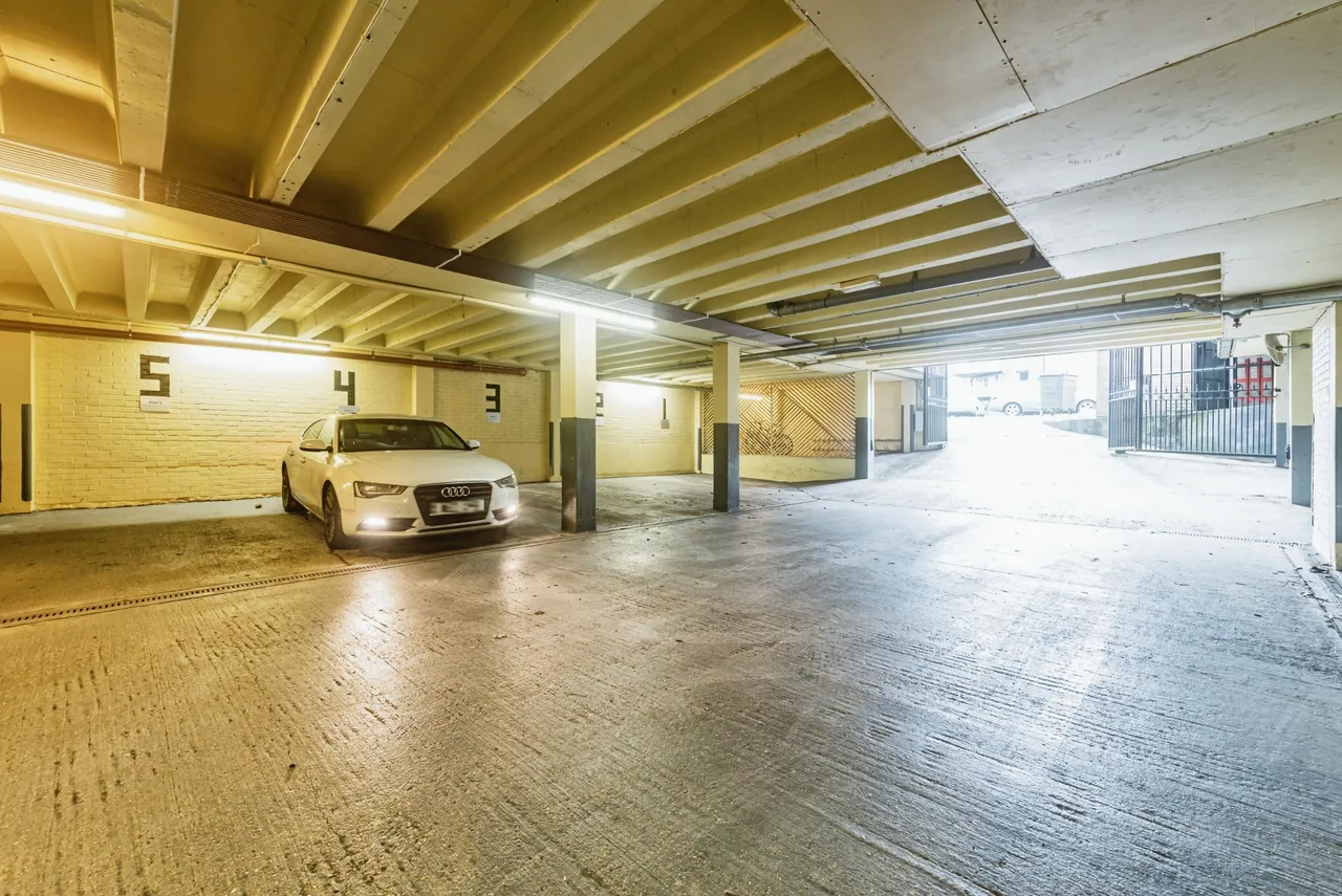 London Street, Basingstoke, RG21, photo 14