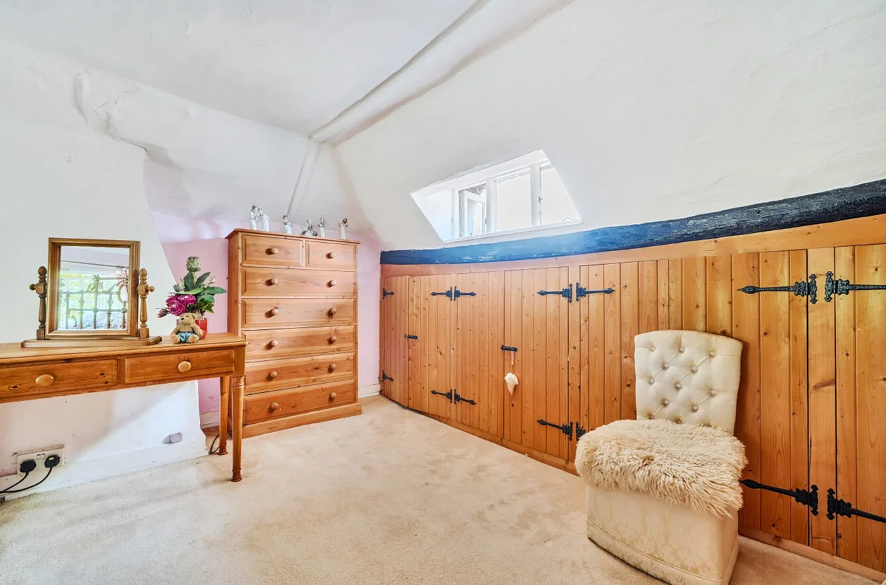 Midhurst Road, Lavant, PO18, photo 17
