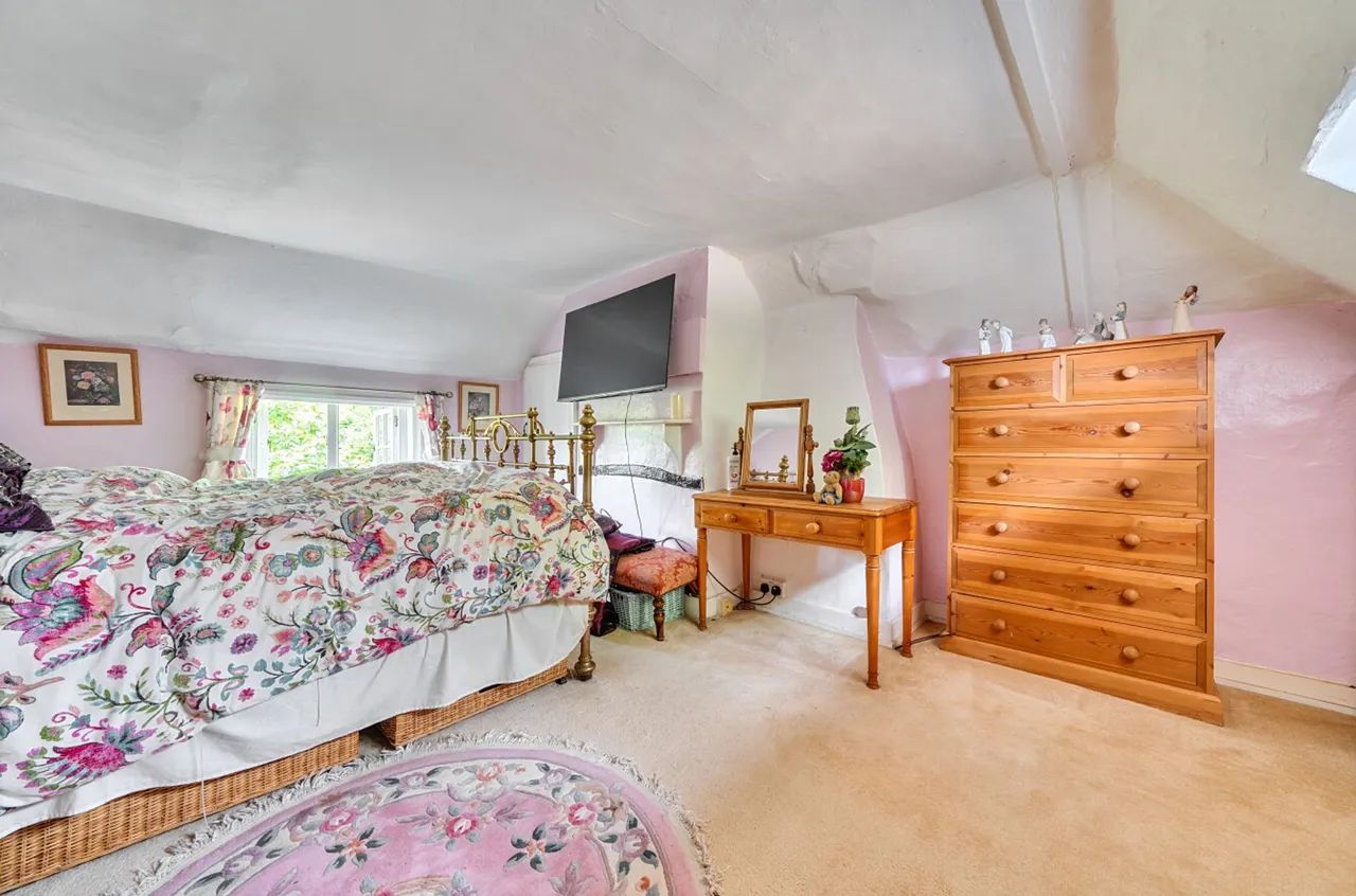 Midhurst Road, Lavant, PO18, photo 16