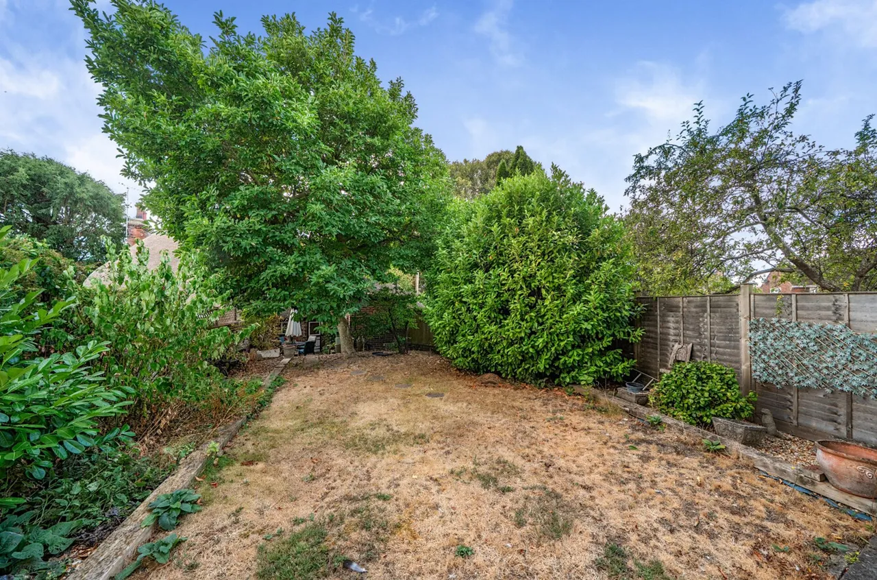 Midhurst Road, Lavant, PO18, photo 15