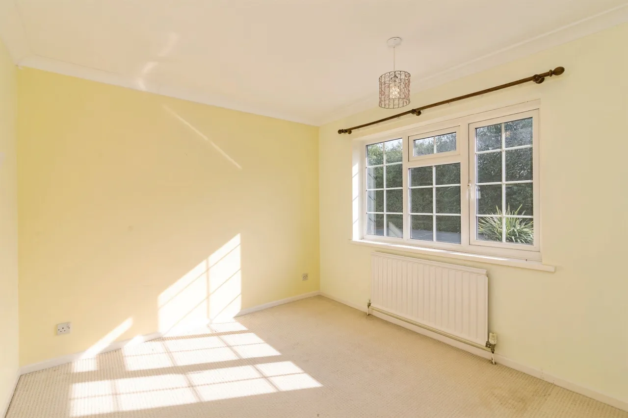 Sutherland Drive, Lowestoft, NR32, photo 12