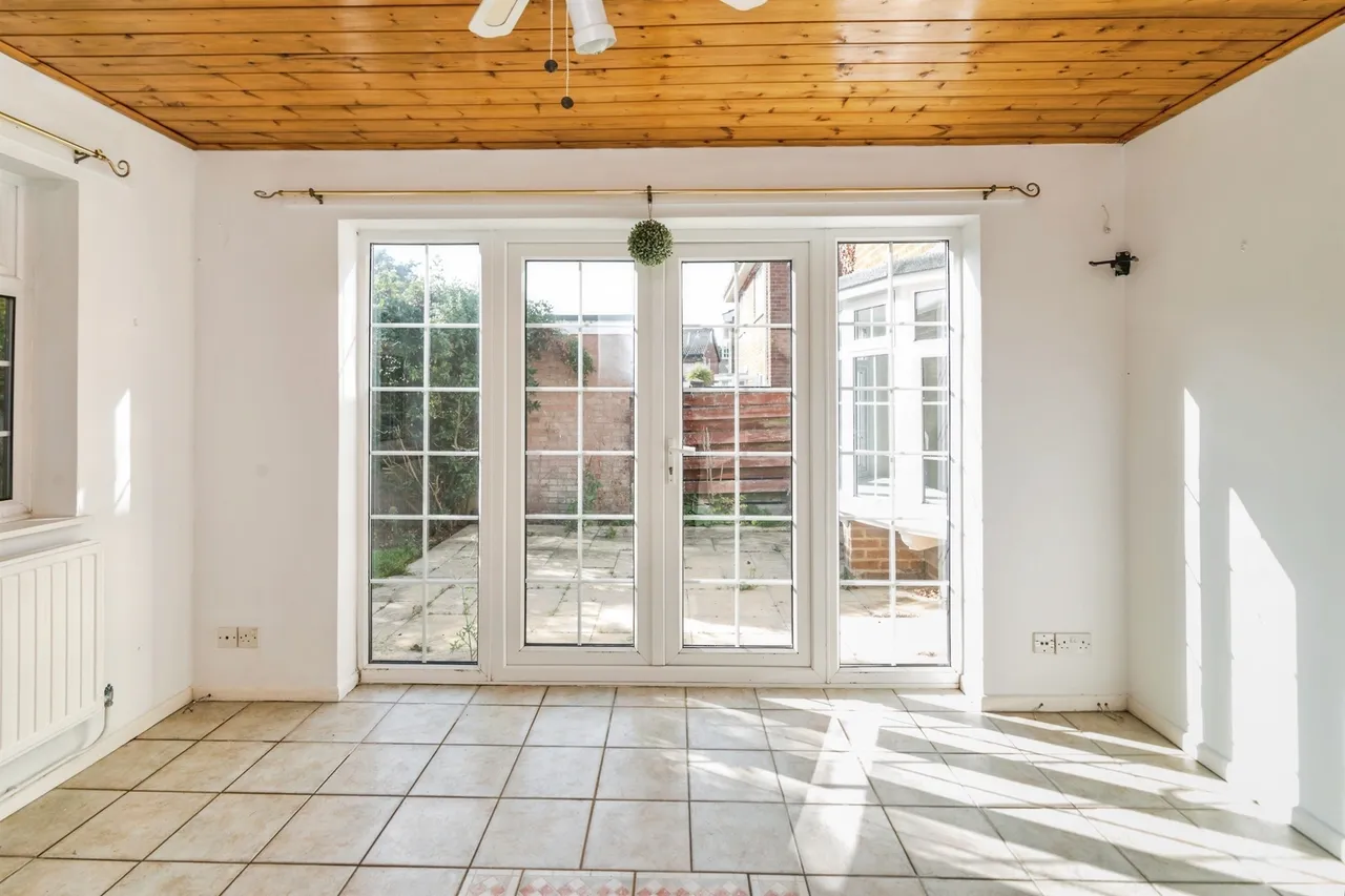 Sutherland Drive, Lowestoft, NR32, photo 7