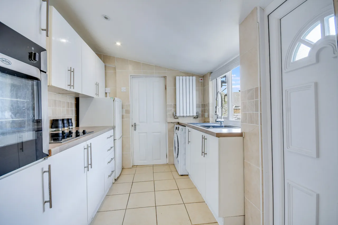 33 Maldon Road, Great Baddow, Chelmsford, Essex, CM2 7DN, photo 8