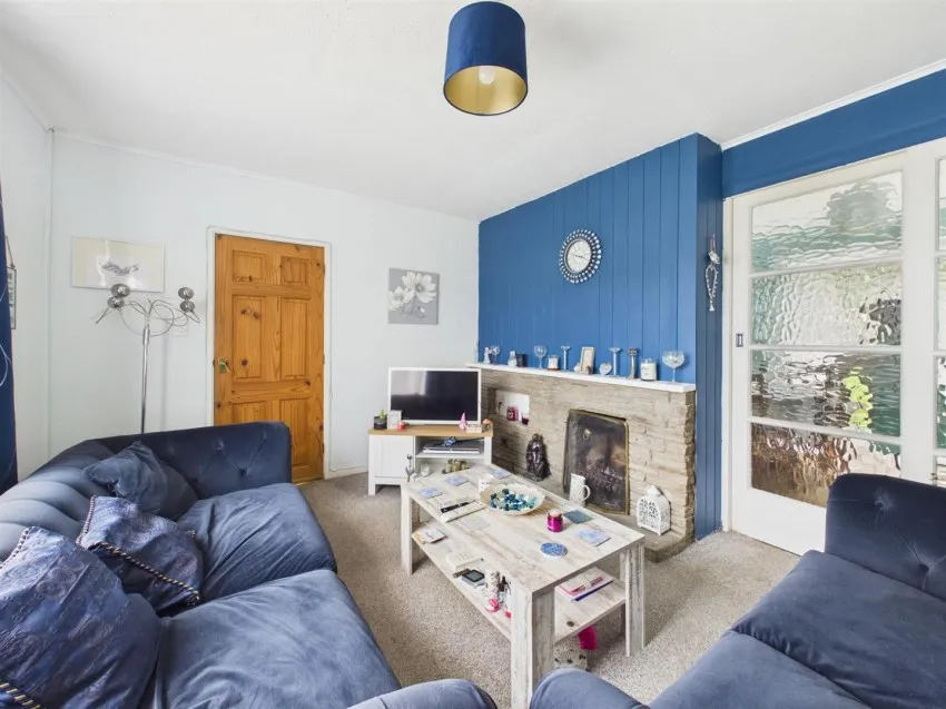Birchall Avenue, Matson, photo 3