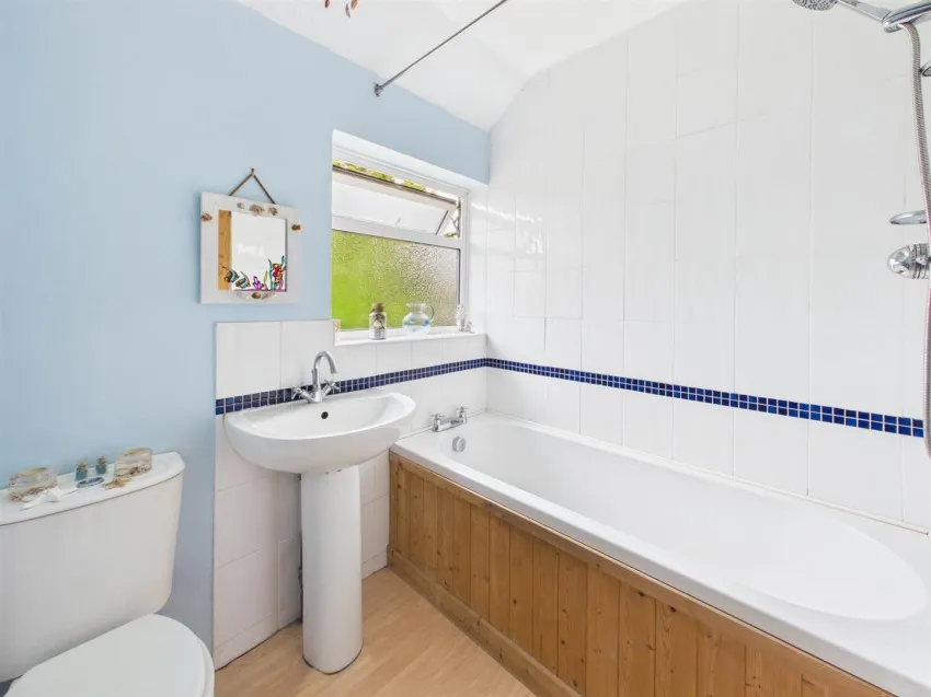 Birchall Avenue, Matson, photo 11