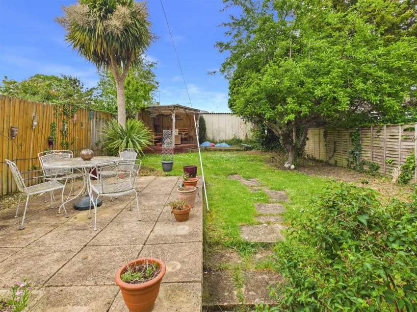 Birchall Avenue, Matson, photo 13