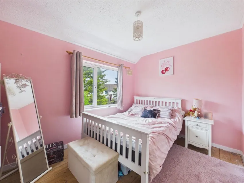Birchall Avenue, Matson, photo 10