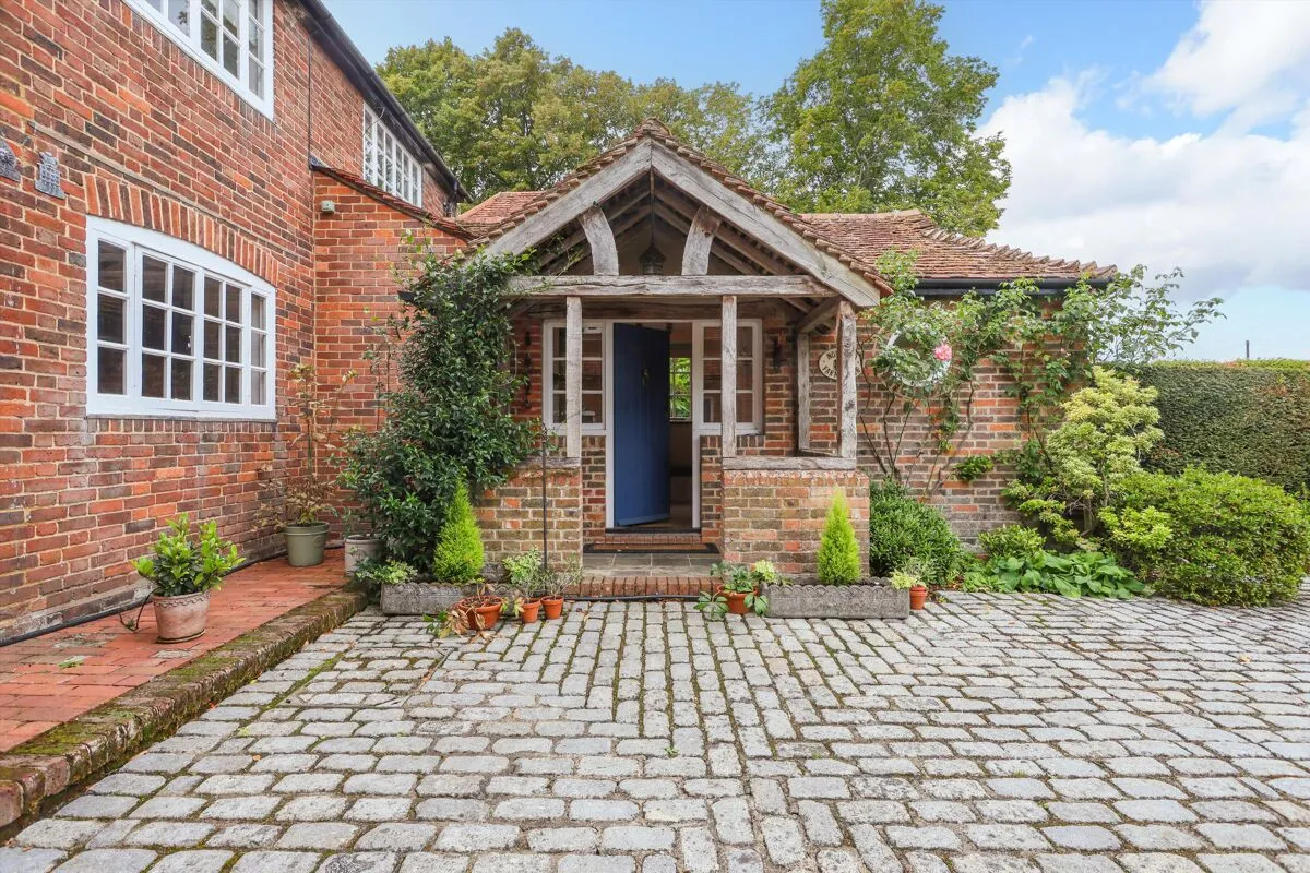 Elvedon Road, Cobham, KT11, photo 17