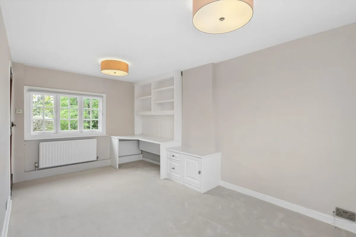 Elvedon Road, Cobham, KT11, photo 14