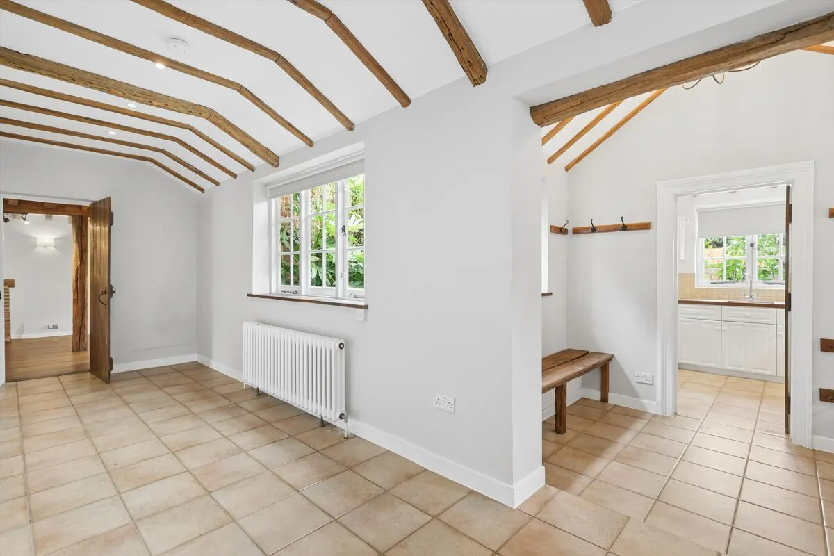 Elvedon Road, Cobham, KT11, photo 15