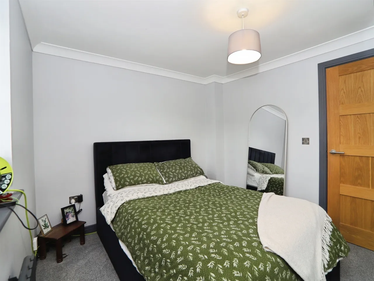 Lonydd Glas Pontyclun, CF72, photo 8