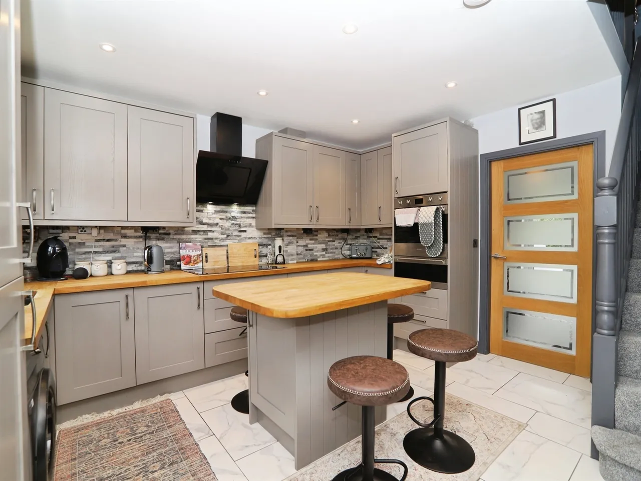 Lonydd Glas Pontyclun, CF72, photo 3