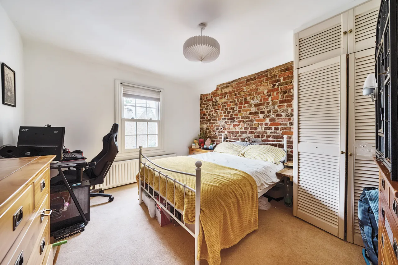 Claygate Lane, Thames Ditton, KT7, photo 6