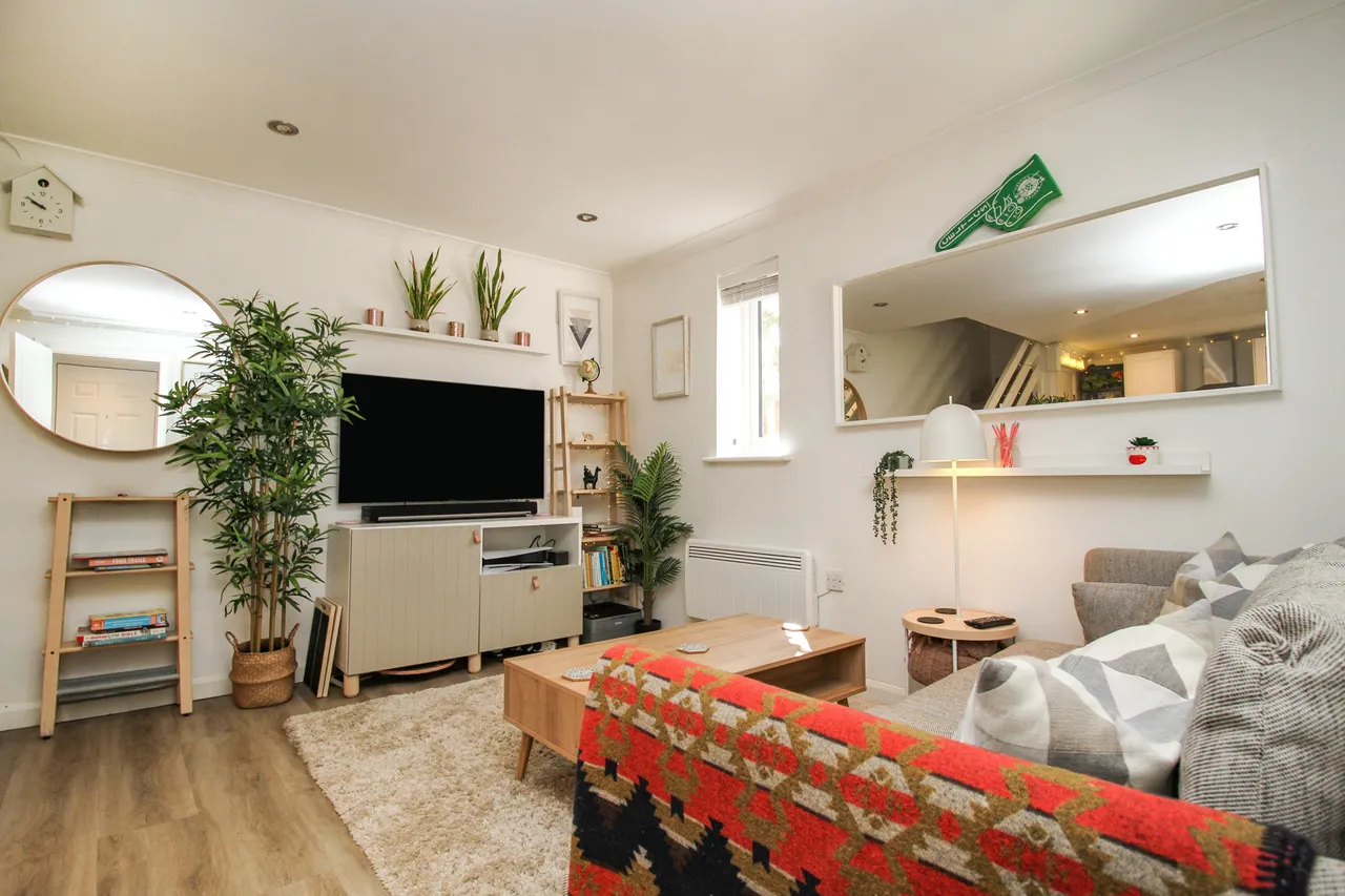 The Cedars, Fleet, GU51 3YL, photo 4