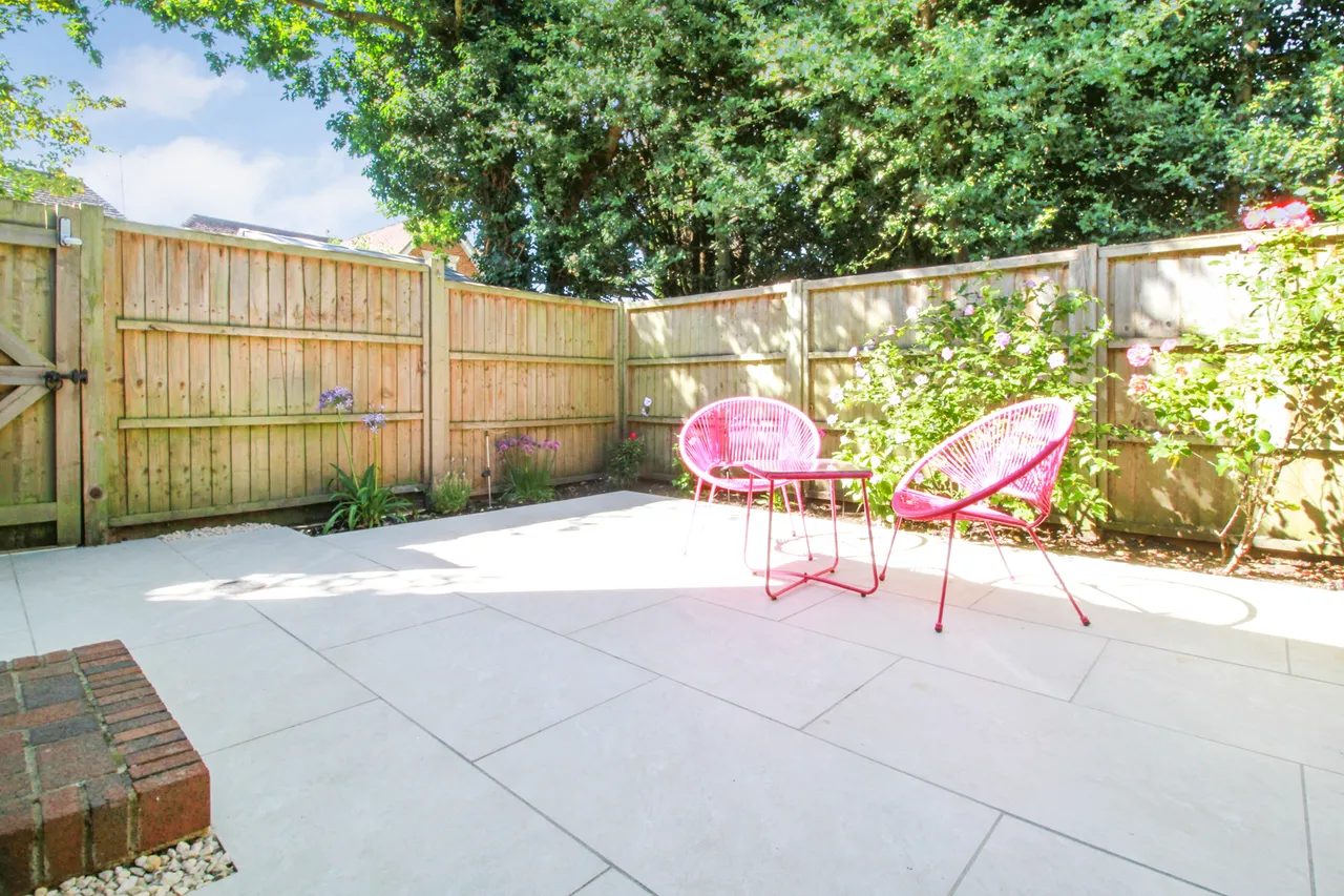 The Cedars, Fleet, GU51 3YL, photo 11