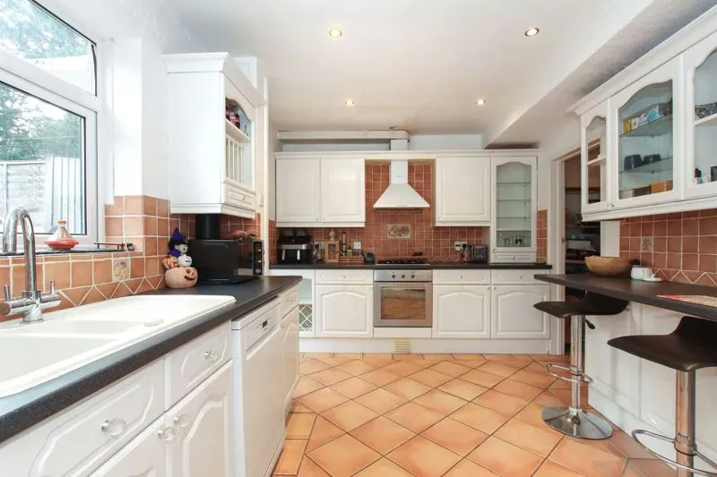 Barnacres Road, Hemel Hempstead, Hertfordshire, HP3 8JS, photo 3