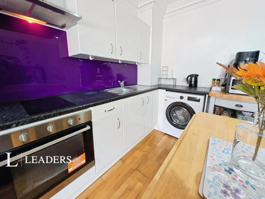 Farncombe Road, Worthing, BN11, photo 7