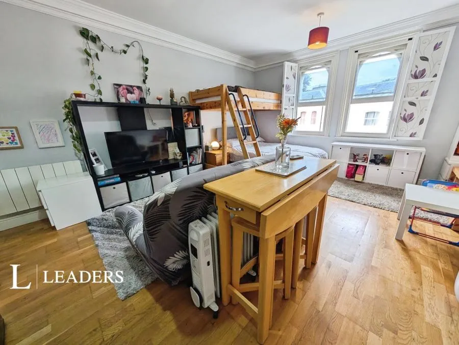 Farncombe Road, Worthing, BN11, photo 6