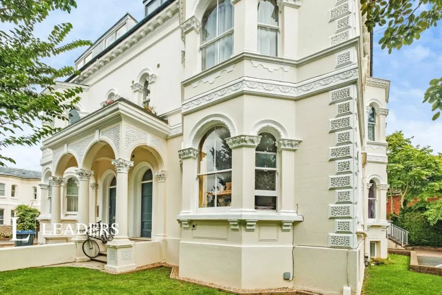 flat for sale, Farncombe Road, Worthing, BN11