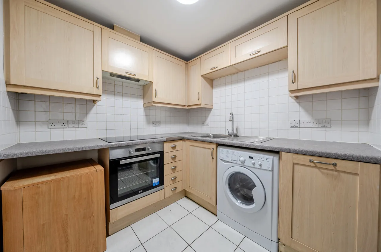Warsash Road, Locks Heath, SO31, photo 4