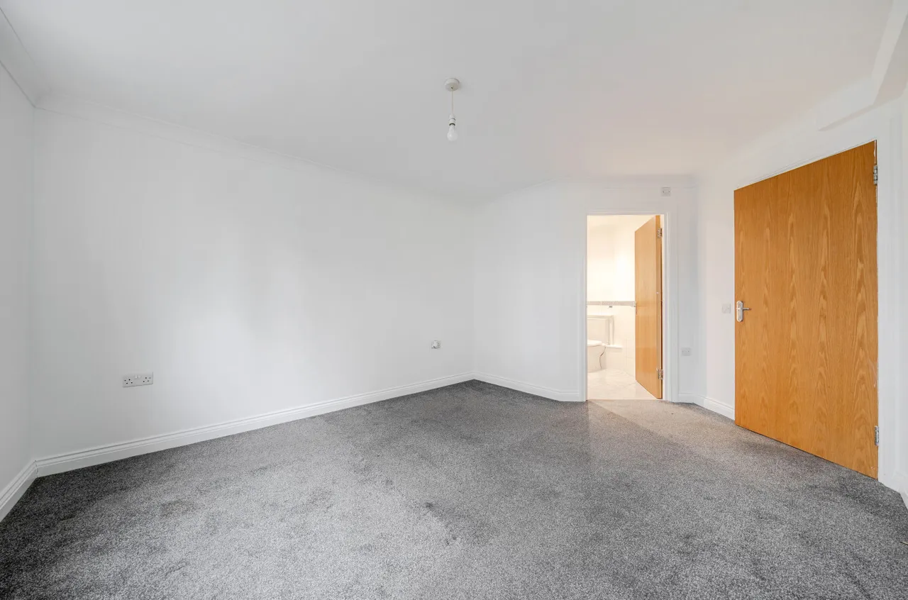 Warsash Road, Locks Heath, SO31, photo 5
