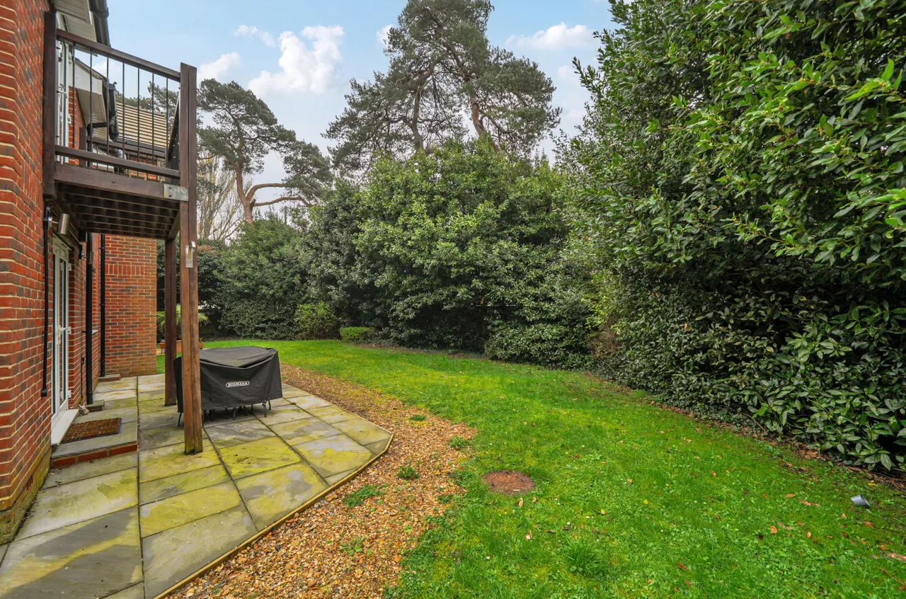Warsash Road, Locks Heath, SO31, photo 7