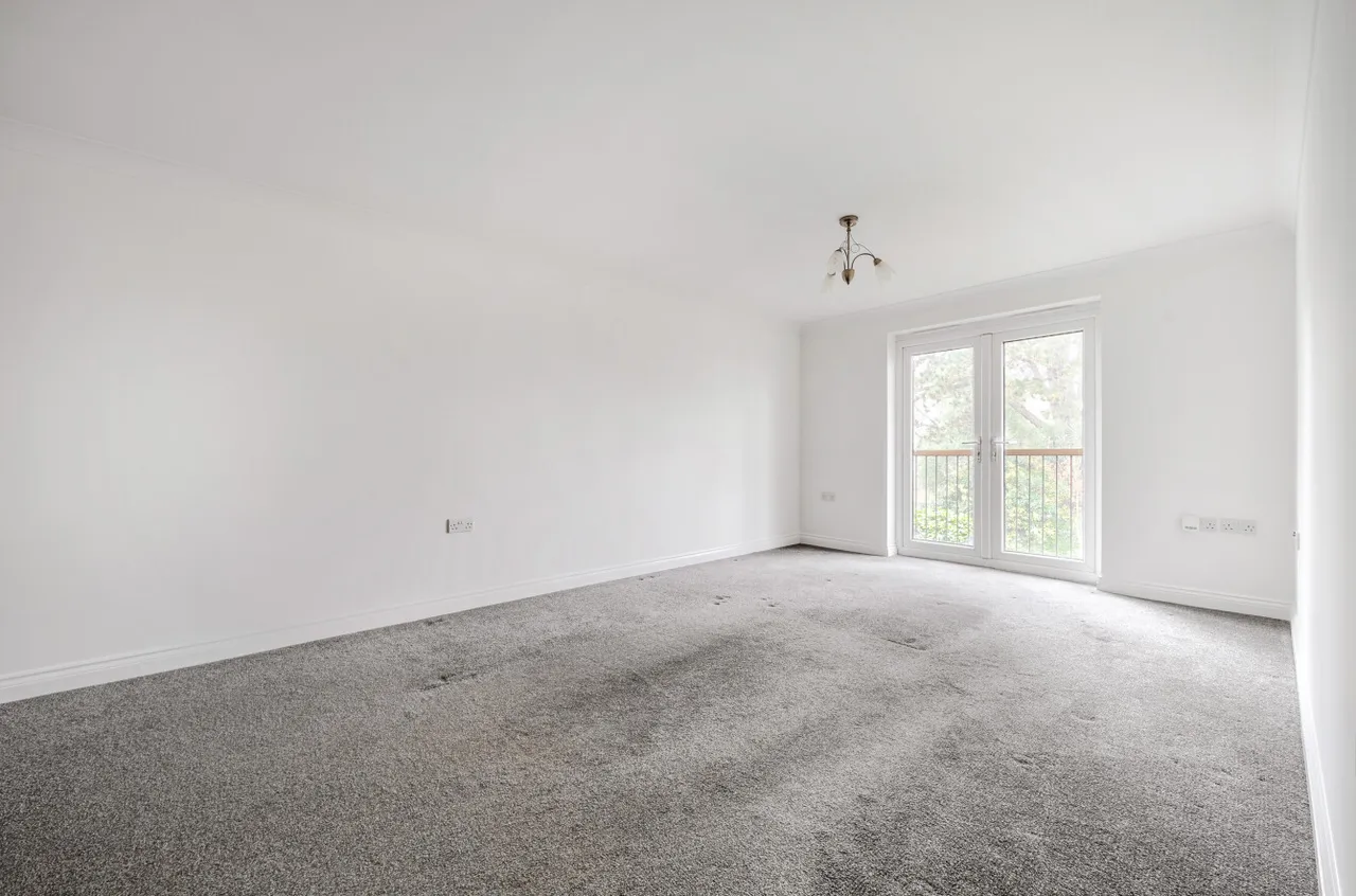 Warsash Road, Locks Heath, SO31, photo 11