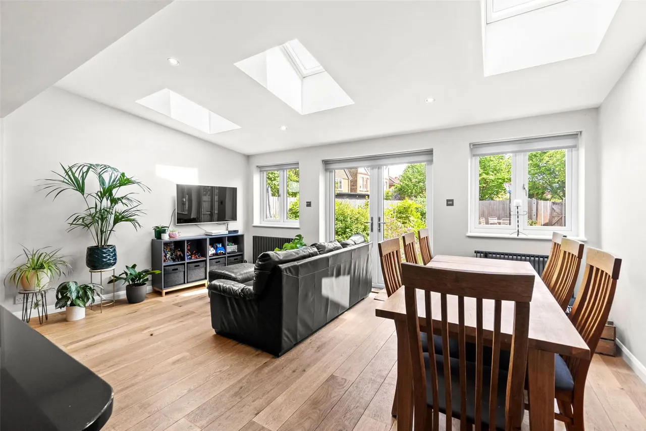Station Road, Teddington, TW11 9AA, photo 6