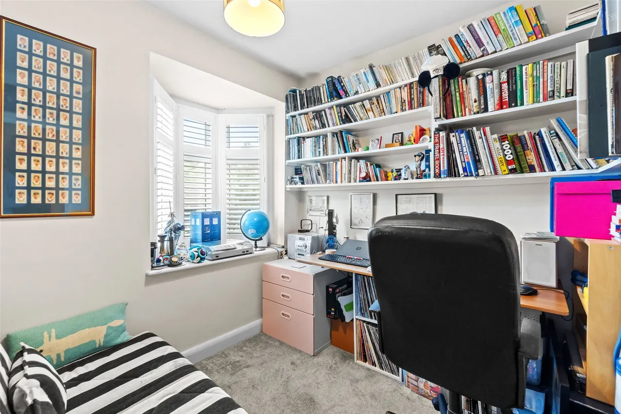 Station Road, Teddington, TW11 9AA, photo 9