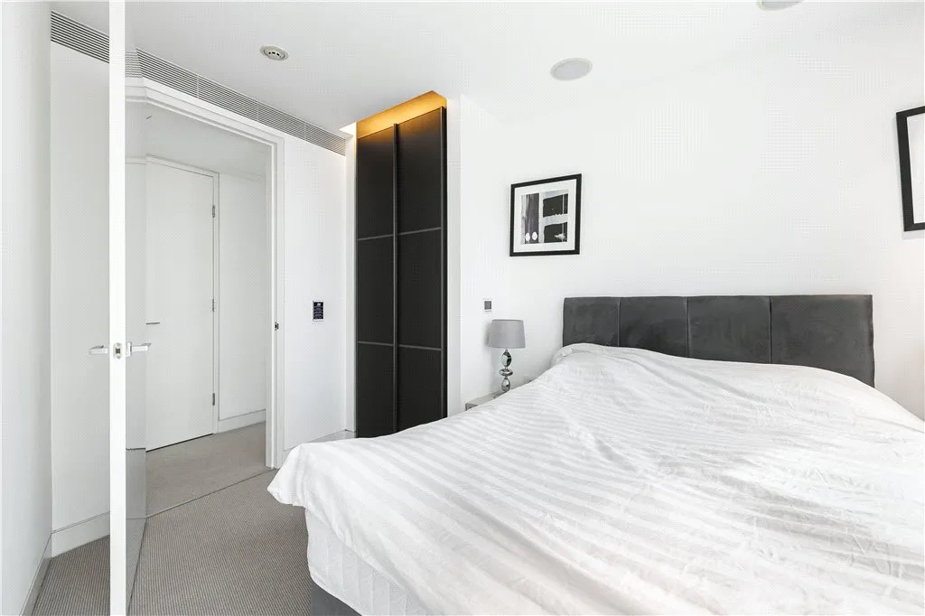 St. George Wharf, London, SW8, photo 9