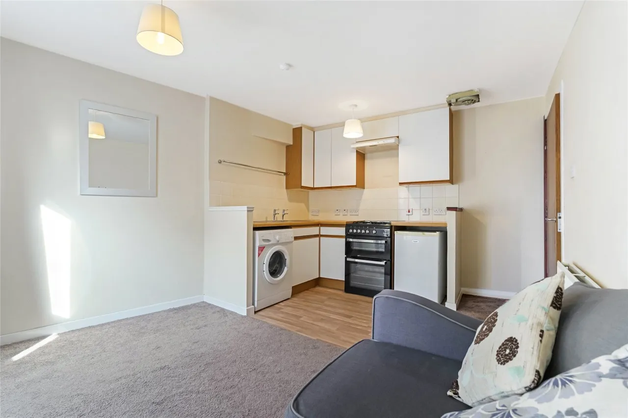 Main Street, Largs, KA30, photo 3