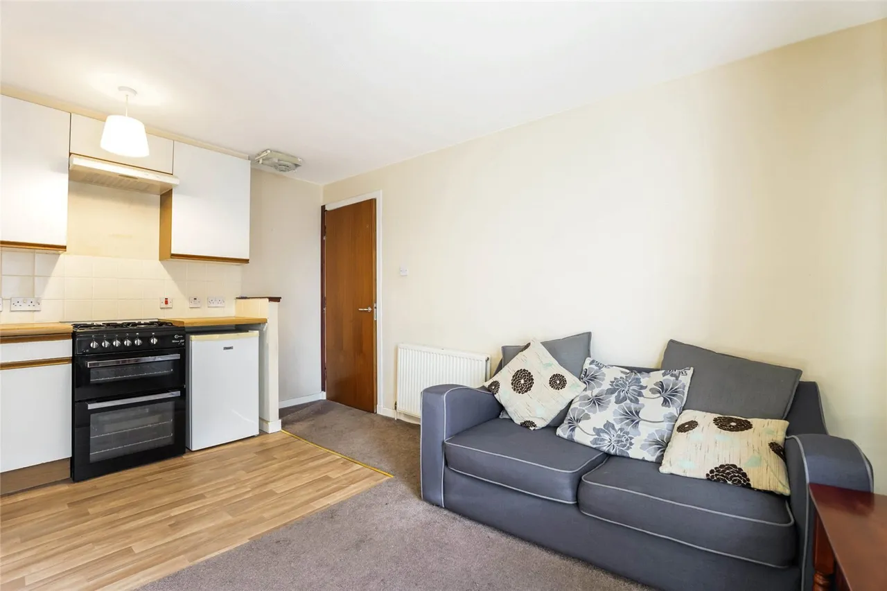 Main Street, Largs, KA30, photo 4