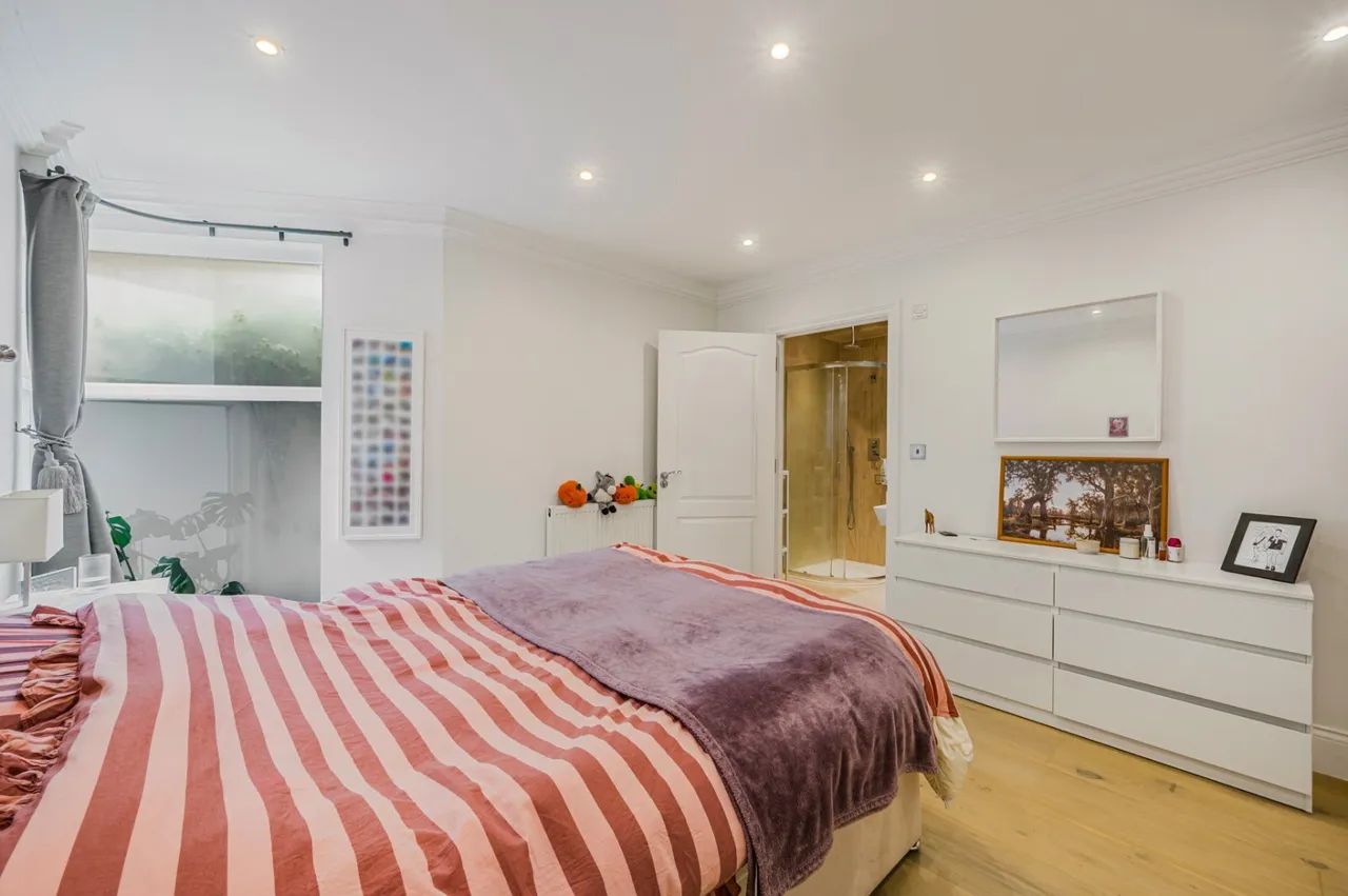 Lough Road, Islington, N7, photo 9