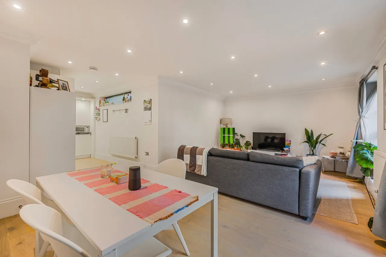 Lough Road, Islington, N7, photo 7