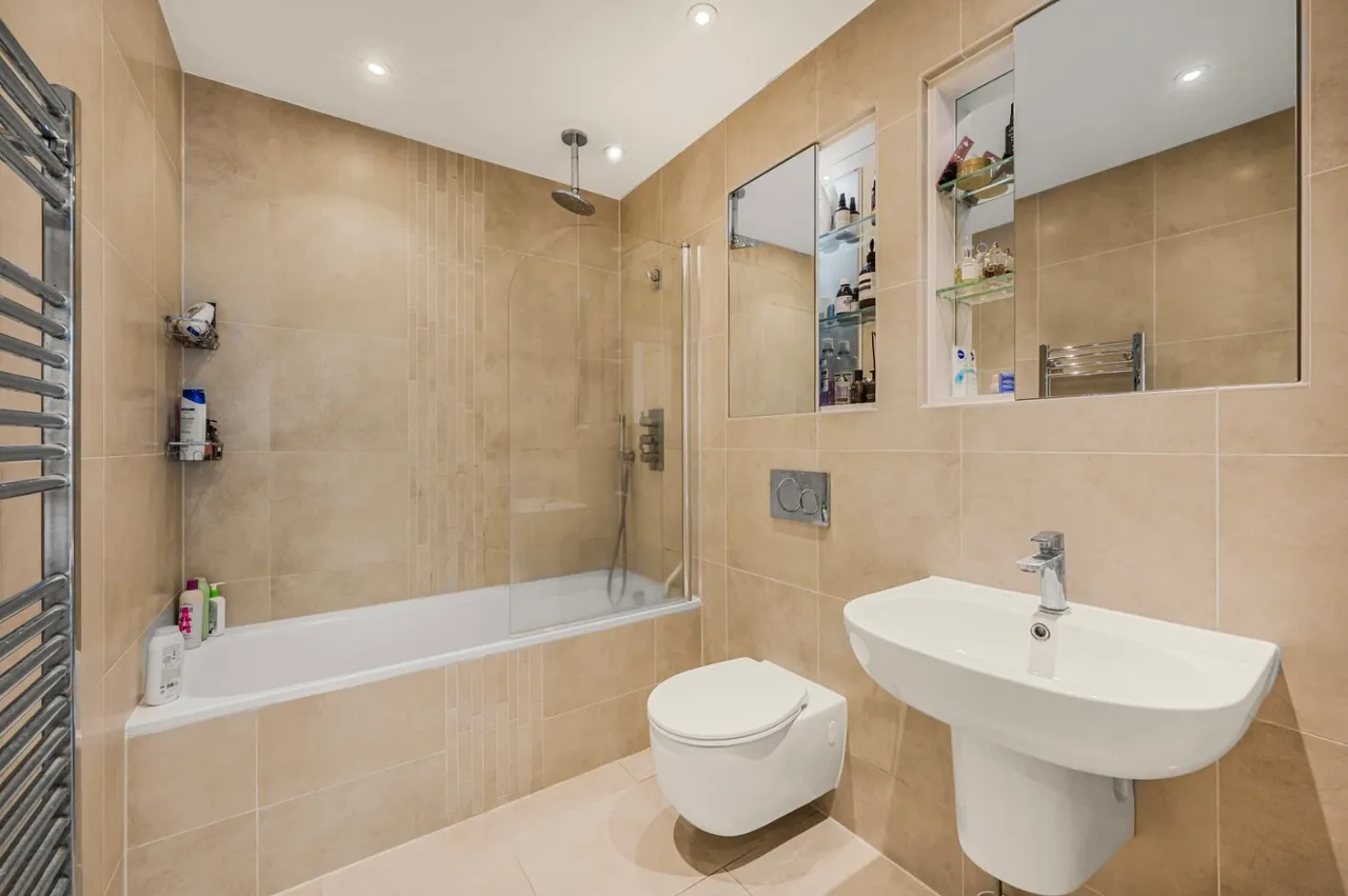 Lough Road, Islington, N7, photo 11