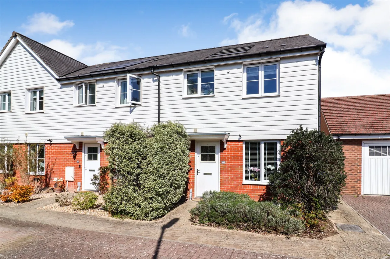 3 bed house for sale — Kukri Gardens, Church Crookham, Fleet, Hampshire, GU52 8EU