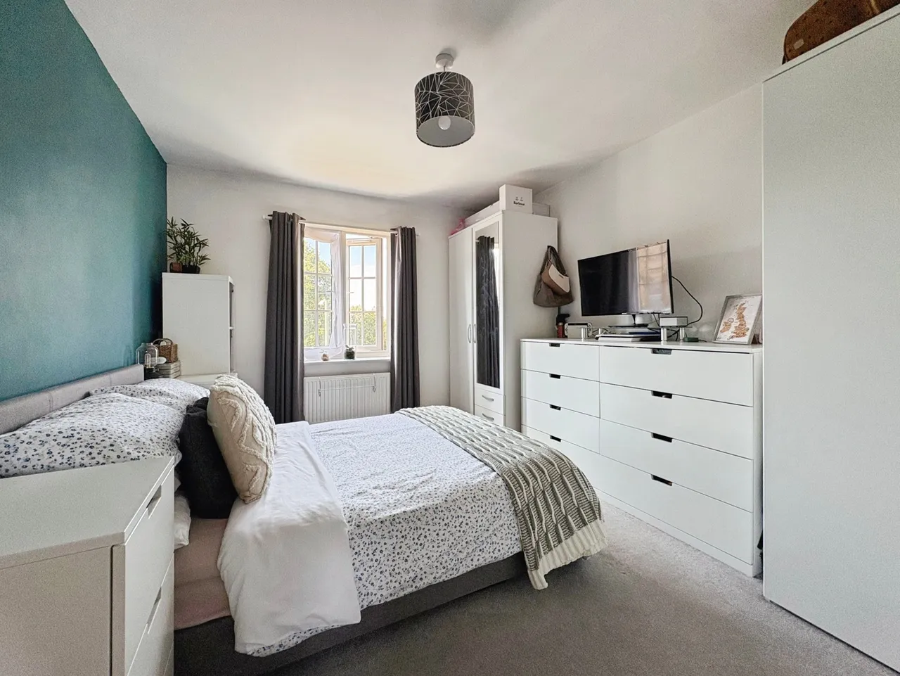 Charteris Close, Wellesley, GU11, photo 2