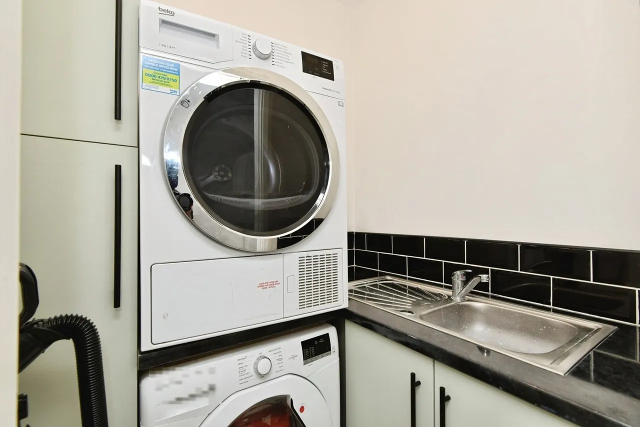 High Street, Halmer End, ST7, photo 7